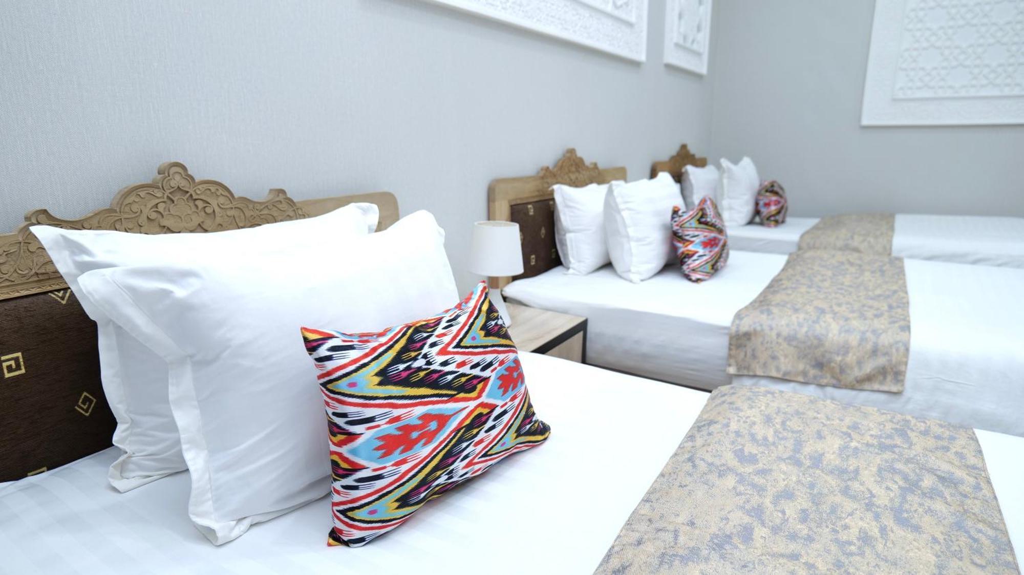 Kabir Hotel بخارى المظهر الخارجي الصورة
